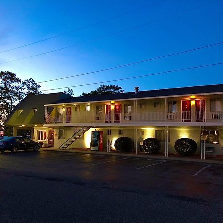Riviera Motel Mackinaw City Exterior foto