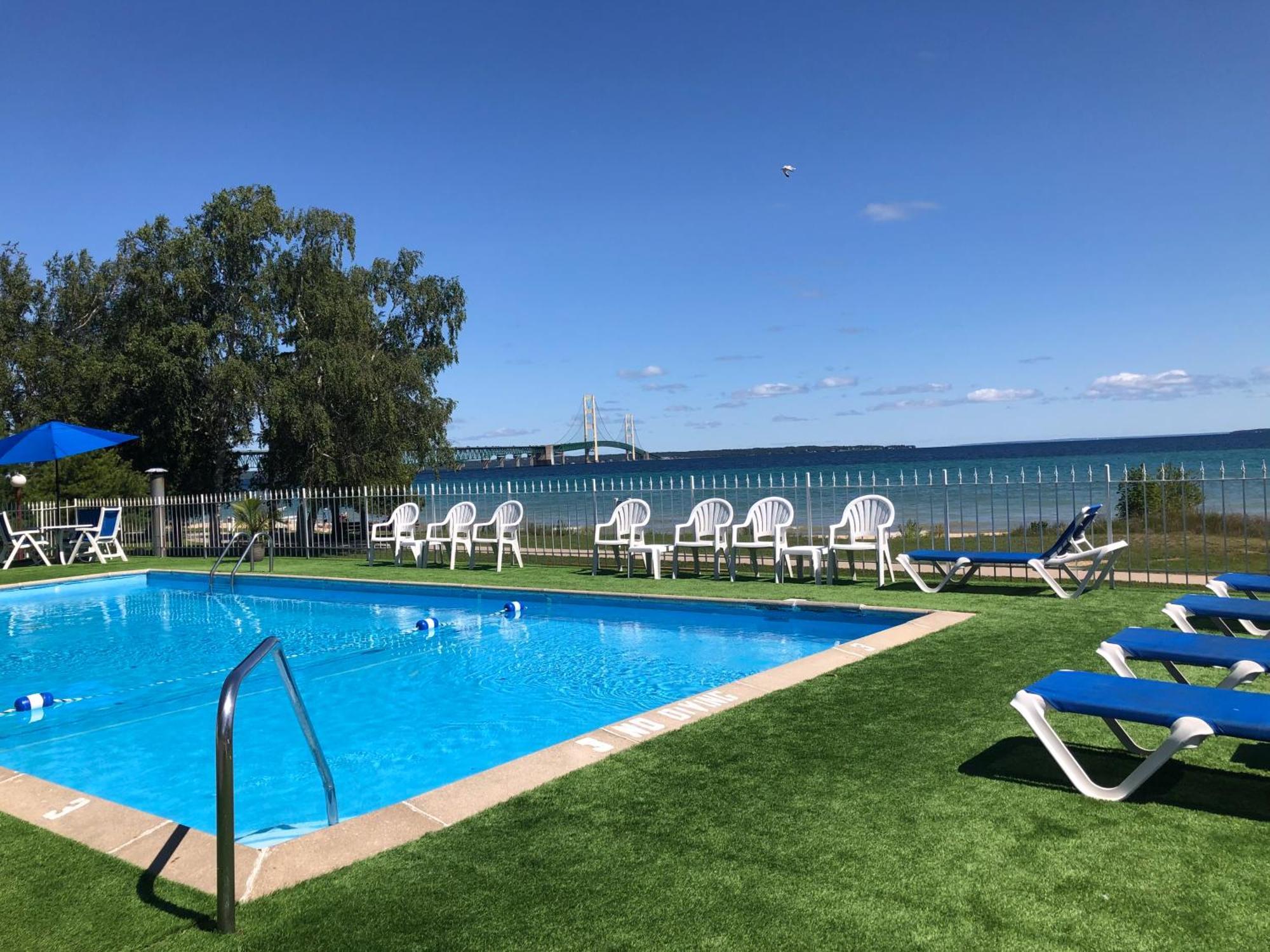 Riviera Motel Mackinaw City Exterior foto