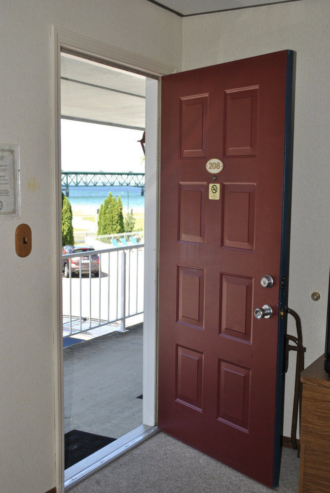 Riviera Motel Mackinaw City Exterior foto