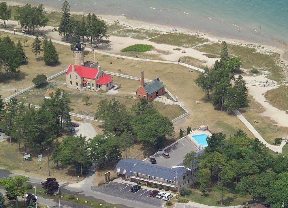 Riviera Motel Mackinaw City Exterior foto